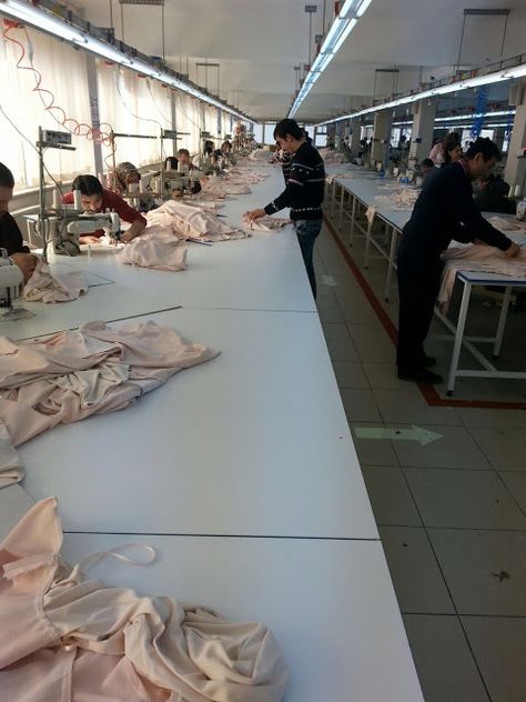 An Unconventional Line Layout for Garment Production (Images) Fashion Manufacturing Factory, Fashion Designer Studio Interior, Sewing Workshop Ideas, Clothing Workshop, Clothing Study, Fashion Workshop, Sewing Aesthetic, Clothing Manufacturing, Design Studio Workspace