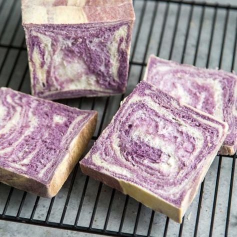 Taro Food, Pinoy Bread, Ube Bread, Ube Desserts, Hokkaido Milk Bread, Ube Recipes, Best Homemade Bread Recipe, Milk Bread Recipe, Japanese Milk Bread