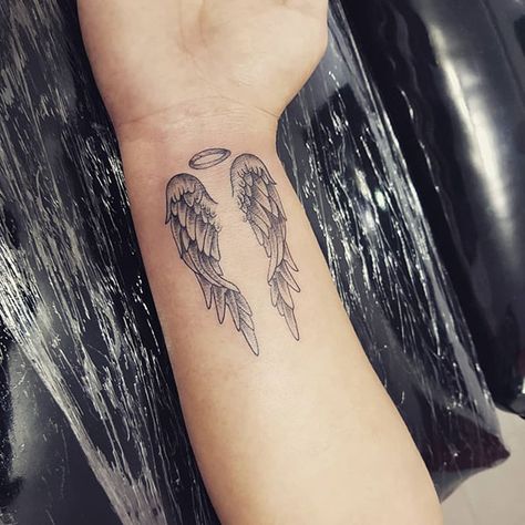 Angel Wing Wrist Tattoo, Wing Tattoos On Wrist, Angel Wing Tattoo, Alas Tattoo, Tribute Tattoos, Baby Memorial, Remembrance Tattoos, Wing Tattoo Designs, Wing Tattoo