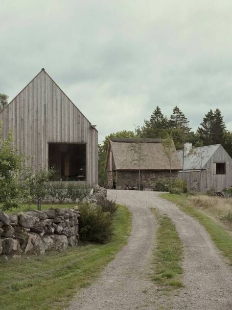 Forest House Modern, House Exterior Architecture, Scandinavian Barn House, Forest Retreat, Contemporary Barn, Scandinavian Architecture, Brick Architecture, Barn Design, Thatched Cottage