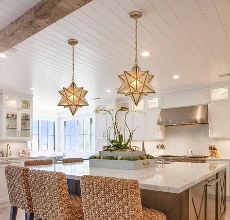 Brass Moravian Star Pendant Light 14-inch Seeded Glass Shade Star Pendant Lights Over Kitchen Island, Star Chandelier Dining Room, Star Shaped Light Fixtures, Seeded Glass Pendant Lights Over Kitchen Island, Quirky Farmhouse, Moravian Star Pendant Light, Contemporary Wooden Dining Table, Star Pendant Light, Star Light Fixture