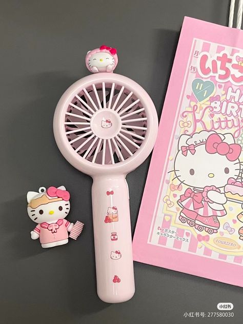 Room Decor Hello Kitty, Kipas Angin Portable, Hello Kitty Headphones, Hello Kitty Room, Pink Girl Room Decor, Barang Aesthetic, Pink Snacks, Kitty Room, Hello Kitty Room Decor