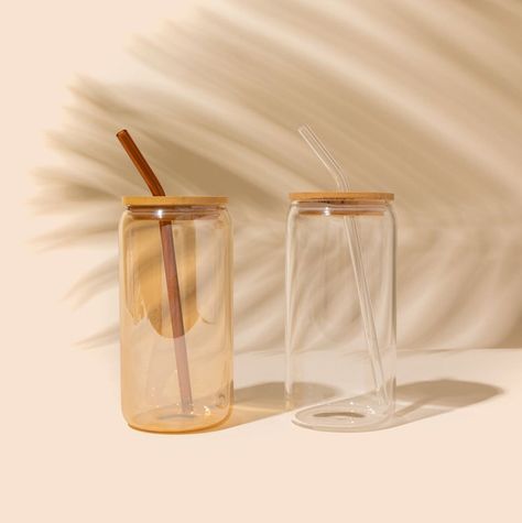 Glass Tumbler with Straw for Iced Coffee Beer Soda Drink Glass Straw Cup, Cups With Straws, Glass Cup With Bamboo Lid, Aesthetic Glass, Coffee Cup With Lid, Trendy Water Bottles, Clear Cups, Smoothie Cup, Glass Coffee Cups