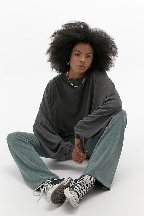 Urban Outfitters Outfit, Cozy Dress Outfit, Ribbed Flares, American Eagle Outfits, Urban Outfitters Clothes, People Poses, Flare Pant, Body Reference Poses, Human Poses Reference