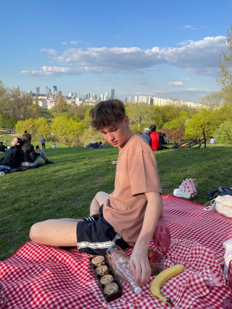 Picnic , cute boy, outfit, summer, view ib city Mens Picnic Outfit Summer, Picnic Date Outfit Men, Picnic Outfit Men, Picnic Date Outfits, Picnic Outfit Summer, Picnic Vibes, Picnic Outfit, Summer View, The Picnic