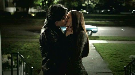 'Vampire Diaries' Season 7 Will Be Super Sexy, So Get Ready With These 8 Steamy Scenes Damon And Elena Kiss, Damon Y Elena, Vampire Diaries Season 7, Fall Tv Shows, Elena Damon, Kiss Images, Vampire Diaries Seasons, Vampire Diaries Damon, Tv Couples