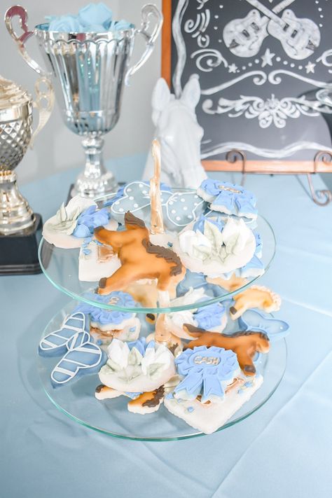 Kentucky Derby Baby Shower Theme, Derby Baby Shower Ideas, Kentucky Derby Baby Shower Ideas, Kentucky Derby Birthday Party, Kentucky Derby Birthday, Ring Dunk, Kentucky Derby Theme, Angel Baby Shower, Wedding Activity