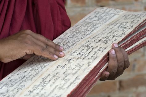 Understanding Buddhist Scriptures Theravada Buddhism, Buddhist Texts, Buddhist Scriptures, Mahayana Buddhism, Spiritual Values, Sacred Text, Buddha Teachings, Ancient Books, Buddhist Monk