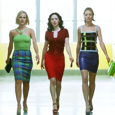 Jawbreaker Outfits, Halloween Customer, Fashion Collection Inspiration, Charmed Tv, Rose Mcgowan, 00s Fashion, 1990s Fashion, Movies Outfit, 2000s Fashion Outfits