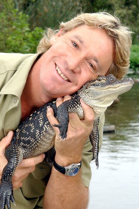 Steve Irwin (The Crocodile Hunter) was such a wonderful human being. Take a look at his legacy through this photo gallery. Happy 57th Birthday, Happy Birthday Steve, Irwin Family, Crocodile Hunter, Steve Irwin, Eddie Murphy, Heath Ledger, Discovery Channel, Crocodiles