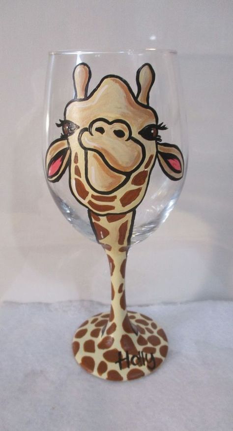 Painted Wine Glasses Animals, Diy Wine Glasses Painted, Wine Glass Designs, Diy Wine Glasses, Decorated Wine Glasses, Hand Painted Glasses, Glass Painting Designs, Giraffe Art, Wine Glass Crafts