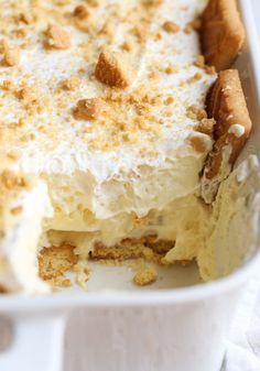 The BEST Banana Pudding you will ever have! So creamy , rich and thick. A classic recipe! The Best Banana Pudding, Easy Banana Pudding Recipe, Pudding Banana, Homemade Banana Pudding Recipe, Banana Pudding Desserts, Easy Banana Pudding, No Bake Banana Pudding, Southern Banana Pudding, Homemade Banana Pudding