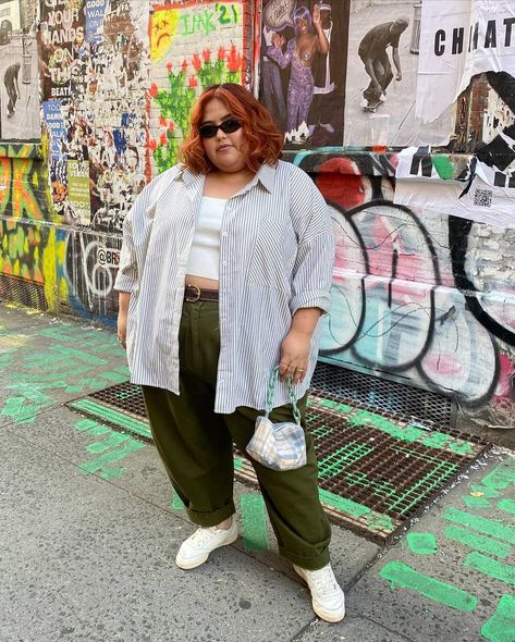 17 Dangerously Cool Plus-Size Outfits to Copy Immediately | Who What Wear Plus Size Androgynous Fashion, Non Binary Outfits, Plus Size Grunge, Bright Jacket, Plus Size Baddie Outfits, Outfits To Copy, Plus Size Summer Outfits, Plus Size Summer Outfit, Spring Fashion Casual