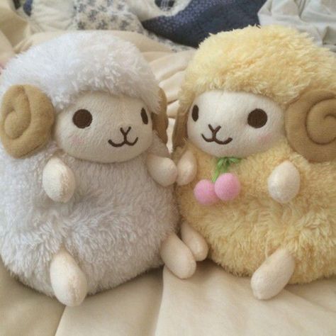 Goat Plush, Cute Stuffies, Charmmy Kitty, So Kawaii, Sewing Stuffed Animals, Kawaii Things, Cute Plushies, Kawaii Plush, Kawaii Plushies