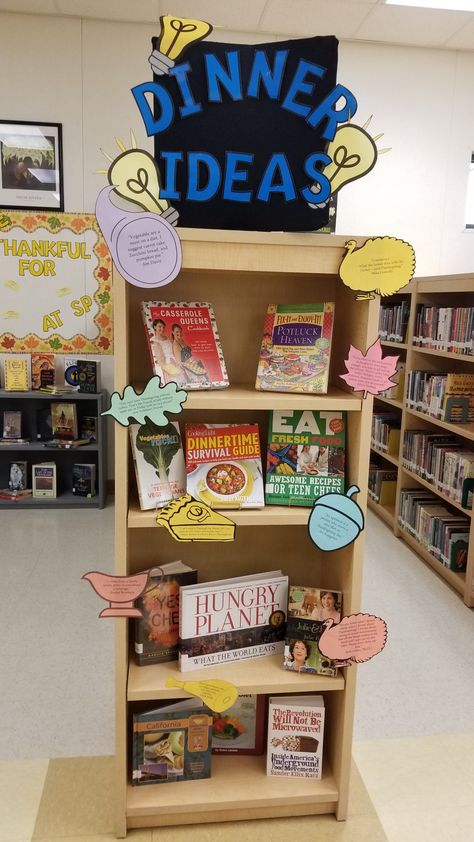 Library Book Displays For Adults, November Library Display Ideas, Thanksgiving Book Display, Thanksgiving Library Displays, Library Decoration Ideas, Book Display Ideas, Christmas Library Display, Fall Library Displays, Bookshop Ideas