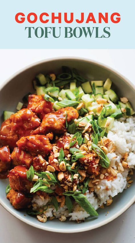 Max flavor, minimal effort! This Gochujang Tofu is a beauty. Crispy golden tofu bathed in a 5-ingredient sauce that is spicy, sweet, tangy, and so delicious. Gochujang Tofu, Tofu Dinner Recipes, Recipes Tofu, Tofu Recipes Healthy, Tofu Sauce, Tofu Bowl, Bowls Recipes, High Potassium Foods, Korean Noodles