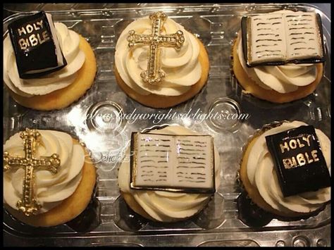 Bible cupcakes Bible Cupcakes, Themed Baking, Christening Cupcakes, Frosted Cupcakes, Church Anniversary, Pastors Appreciation, Giant Cupcakes, Cupcake Frosting, Christian Wedding