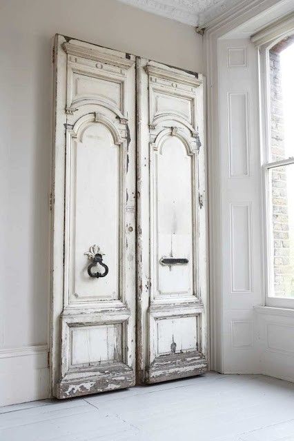 . Old French Doors, Antique French Doors, Vintage Doors, Door Inspiration, Rustic Doors, Antique Doors, White Doors, French Doors Interior, Old Door