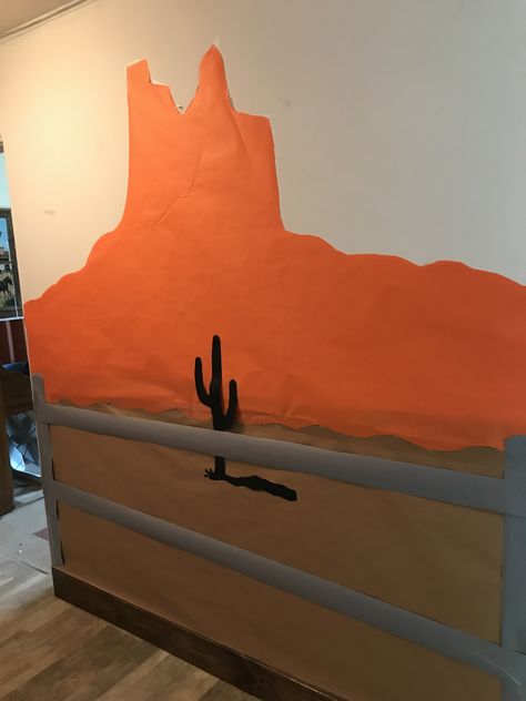 Desert Backdrop Ideas, Desert Classroom Decor, Desert Classroom Theme, Desert Classroom, Wild West Decorations, Western Vbs, Monumental Vbs, Wild West Crafts, Summer Camp Themes