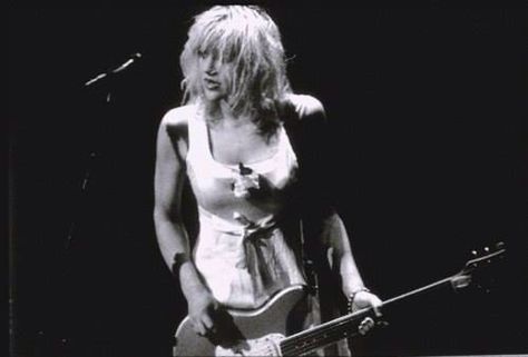 Courtney love, Amsterdam, Hole Pretty On The Inside, Courtney Love Hole, Kurt And Courtney, Rockstar Gf, Where Is My Mind, Washington Usa, Courtney Love, Other Mothers, Miss World