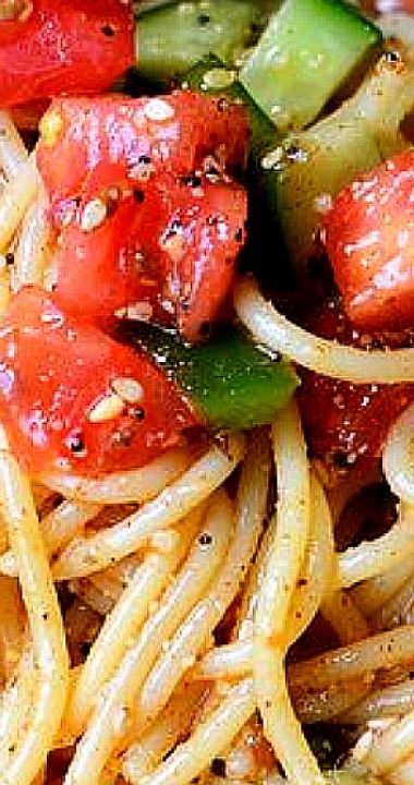 Spagetti Pasta Salad, Spagetti Salad Recipes, Spaghetti Pasta Salad, Salad Supreme, Salad Copycat, Summer Pasta Salad Recipes, Spaghetti Salad, Cold Pasta Salad Recipes, Easy Pasta Salad Recipe