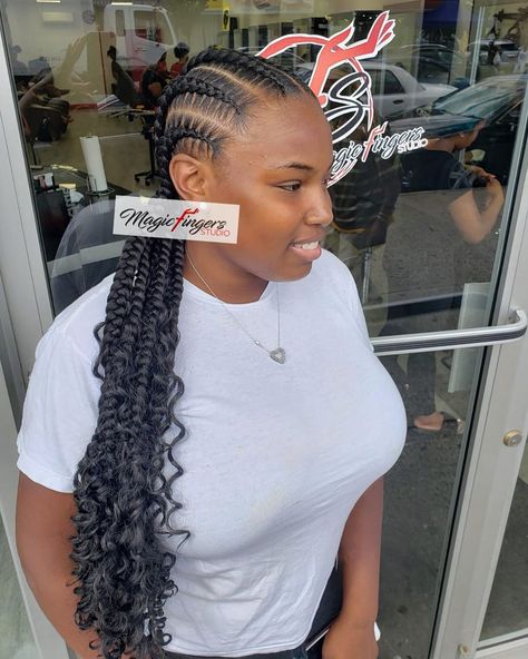 Feed in straight back corn braids w/ curly ends Straight Back Hairstyles, Melanin Hairstyles, Straight Back Braids, Lemonade Braids Hairstyles, Feed In Braids, Braided Hairdo, Feed In Braids Hairstyles, Goddess Braids Hairstyles, Braided Cornrow Hairstyles