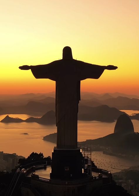 Jesus Statue Brazil, Brazil Life, Jesus Christ Statue, Brazil Art, Church Aesthetic, Catholic Pictures, Jesus Statue, Christ The Redeemer, Jesus Christ Art