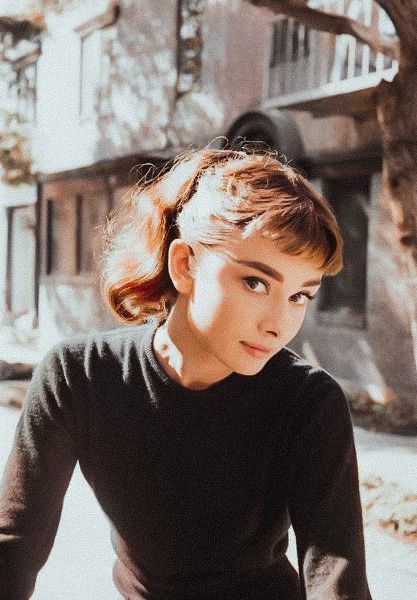 Audrey Hepburn, Bangs, White