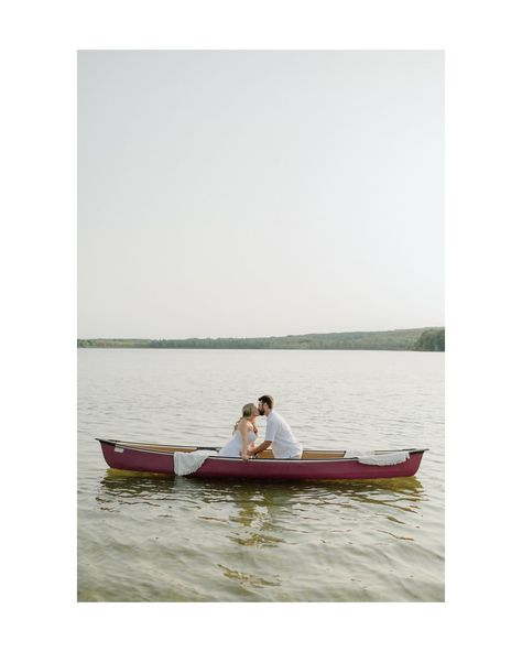 canoe engagement photos, canoe engagement session, muskoka photographer, lake engagement photos Canoe Engagement Pictures, Couple Canoe Pictures, Wooden Boat Engagement Photos, Engagement Photos Canoe, Kananaskis Engagement Photos, Canoe Pictures, Canoe Bridal Shoot, Lake Engagement Photos, Lake Engagement