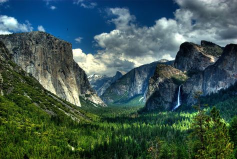 California Attractions, Yosemite Camping, Landscape Photography Tips, Yosemite Falls, Yosemite Valley, Yosemite National, Yosemite National Park, Tourist Attraction, Camping Trips