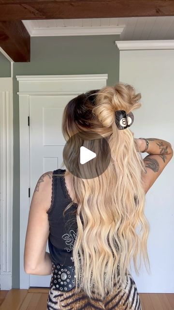 TORIE BLISS on Instagram: "POV: you need a new hairstyle 🌺🩷🦩🍉 the @designmehair hair extension trio is 10/10 ! Safe for extensions & works amazing!!!  #hairvideos #hairtutorial #hairstyles #dmpartner" Formal Hairstyles Extensions, Hairstyle With Extensions Easy, Long Hairstyles For Extensions, Styling Long Extensions, Weft Hair Extensions Updo, Up Do With Extensions Hairstyles, Hairstyles For Sew In Extensions, Hairstyles With Long Extensions, Hairstyles With Weft Extensions