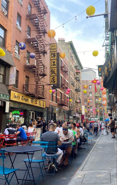 Chinatown Nyc Food, China Town New York, China Town Nyc, Vacation New York, New York Sightseeing, 2000s Scene, Chinatown Nyc, New York Vacation, Insta Highlights