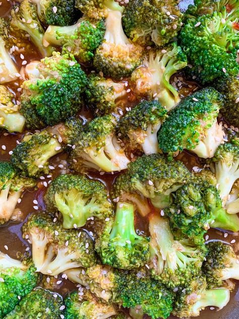 Easy Teriyaki Broccoli - Lovelee Recipes Teriyaki Broccoli, Teriyaki Rice, Cheeseburger In Paradise, Cornstarch Slurry, Broccoli Recipe, Agave Syrup, Broccoli Recipes, Teriyaki Sauce, Salad Side Dishes