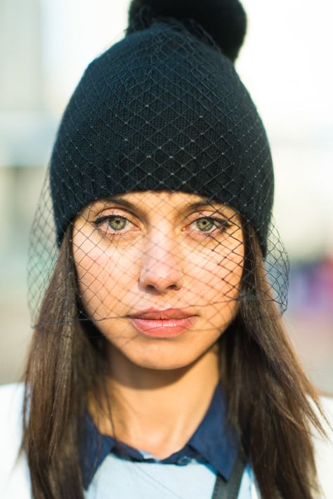 NYFW Beauty Street Style Fall 2014 Crystal Hat, Beaded Hats, Hat With Veil, Sewing Measurements, Veiled Hats, Couture Hats, Beaded Hat, New York Fashion Week Street Style, Birdcage Veil