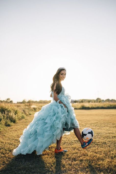 A big puffy dress on a soccer field? Now that’s attention grabbing! If you play a sport or you’re known as the biggest fan of a certain team, show off your skills or pride on the field. - See more at: http://www.quinceanera.com/photo-and-video/15-insta-worthy-quinceanera-photography-poses/?utm_source=pinterest&utm_medium=social&utm_campaign=article-020916-photo-and-video-15-insta-worthy-quinceanera-photography-poses#sthash.6Q6jbclI.dpuf Quince Picture Ideas, Sport Photoshoot Ideas, Volleyball Ideas, Quince Pictures, Quinceanera Pictures, Ball Photography, Quinceanera Photoshoot, Sport Photoshoot, Soccer Photography