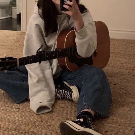 Guitar Girl, Music Aesthetic, Foto Ideas Instagram, 가을 패션, Love You More Than, On The Floor, Love You More, The Floor, Look Cool