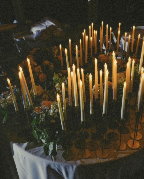 all night celebration 🕯️ #weddingphotographer #cinematicwedding #foreversweetheartsclub #authenticlovemag #theromanticsclub #michiganwedding #ohiowedding #thecinematiclovers #dirtybootsandmessyhair #bitesandtickles #loveandwildhearts #visualpoetry #filmphotography #unscriptedposingapp Whimsy Wedding, Retro Cabin, Cookbook Club, Cabin Wedding, Indie Wedding, Supper Club, Wedding Aesthetic, Visual Poetry, Reference Book