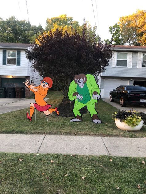 Halloween yard art Scooby Doo Cardboard Cutout, Halloween Wood Yard Decorations, Scooby Doo Halloween Outdoor Decorations, Halloween Yard Art Wooden, Halloween Cutouts Wood, Halloween Yard Cutouts, Scooby Doo Halloween Decor, Plywood Halloween Yard Decorations, Scooby Doo Halloween Decorations