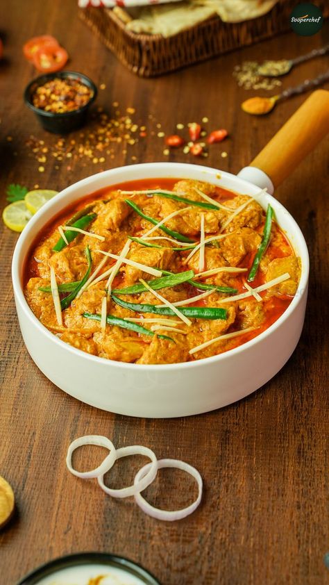 Chicken Handi, Food Photoshoot, Chicken Tikka Masala, Chicken Tikka, Tikka Masala, Pinterest Recipes, Food Presentation, Meat Recipes, Food Pictures