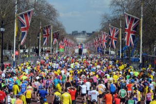 26 Offbeat Facts About The London Marathon Ceo Vision Board, Running London, Birthday Bucket List, Cliffs Of Dover, Marathon Tips, British Police, Street Cafe, 5 Year Plan, Lana Del Rey Lyrics