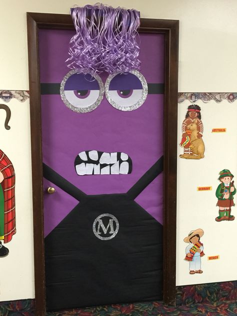 My purple minion door despicable me 2                                                                                                                                                                                 More Halloween Door Theme, Purple Minion Birthday Party, Despicable Me Decorations, Halloween Class Door, Minion Classroom Door, Minion Door Decorations, Minion Door, Halloween Door Decorations Classroom, Minion Classroom