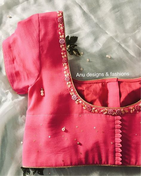 Brocade Blouse Designs, Pink Blouse Designs, Knot Blouse, Silk Saree Blouse Designs Patterns, Blouse Designs High Neck, Saree Blouse Neck Designs, New Saree Blouse Designs, Cotton Saree Designs, Sari Blouse Designs