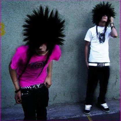 Scene Emo Fashion, Subculture Fashion, Emo Scene Boys, Emo Scene Outfits, Emo Boy Hair, Scene Guys, Emo Pictures, Emo Scene Hair, Scene Boys