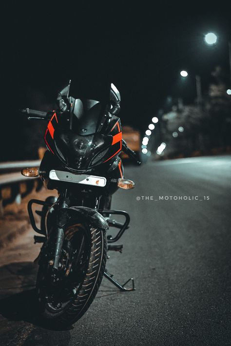 #pulsar Free Android Wallpaper, Kids Cartoon Characters, Bike Drawing, Girl Iphone Wallpaper, Beautiful Profile Pictures, New Photo Style, Black Background Photography, Bike Photoshoot, S Love Images