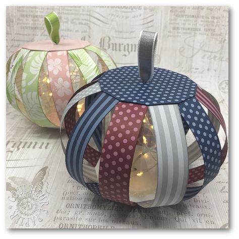 Coul'Heure Papier: "Lanternes * Les Lumière de l’Été" [Tutoriel] Girls Camp Crafts, Paper Globe, Paper Balls, Halloween Scrapbook, Noel Diy, Diy Lanterns, Camping Crafts, Paper Lanterns, Paper Crafts Cards