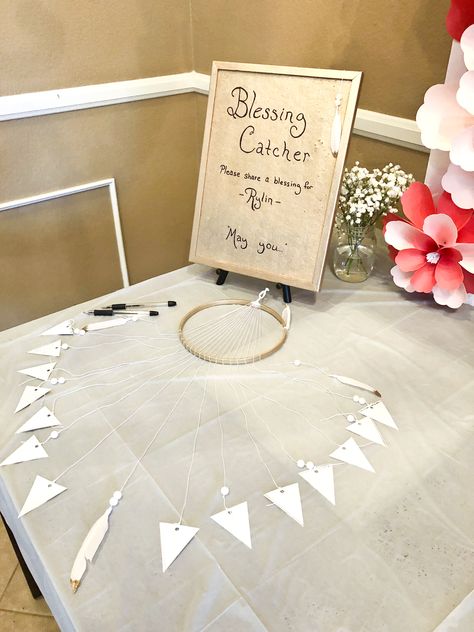 Baby Blessing Catcher Spiritual Baby Shower Ideas, Blessing Way Ideas Pregnancy, Blessing Way Ideas, Mothers Blessing Ceremony, Baby Blessing Decor, Blessing Way Ceremony, Blessingway Ideas, Baby Blessing Party, Blessing Party