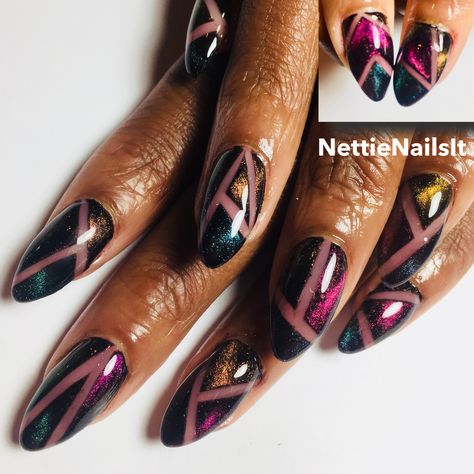 Mylar Nail Art, Nail Art Cat Eye, Nail Art Cat, Mylar Nails, Space Nail Art, Alien Nails, Oval Acrylic Nails, Bday Nails, Negative Space Nail Art