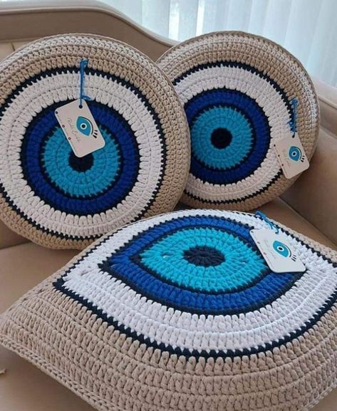 Crocheted Pillows, Crochet Cushion Covers, Knitted Cushion Covers, Crochet Cushion Pattern, Cushion Cover Pattern, Crochet Cushion, Confection Au Crochet, Crochet Pillow Cover, Crochet Cushion Cover