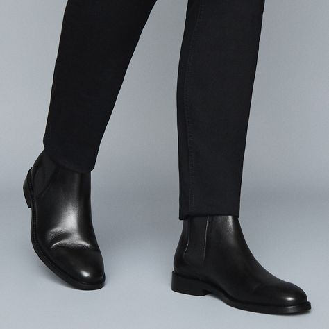 Stylish Men Wear, Chelsea Boots Black, Black Leather Chelsea Boots, Classy Outfits Men, Botas Chelsea, Men Stylish Dress, Guys Clothing Styles, Mens Boots Fashion, Chelsea Boots Men