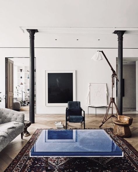 Manhattan Loft, Yves Klein Blue, Soho Loft, Louis Kahn, New York Loft, Yves Klein, Carlo Scarpa, Timeless Furniture, Custom Drapery